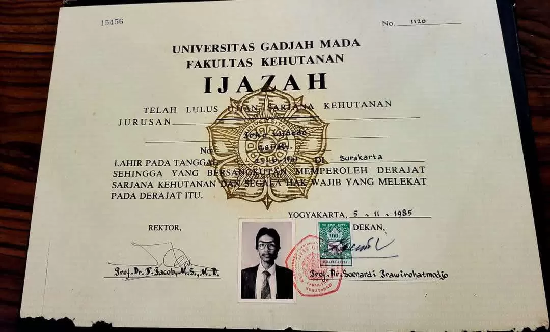 Kasus Dugaan Ijazah Palsu Jokowi, Karni Ilyas Diperiksa Polda Metro Jaya sebagai Saksi. (KlikSoloNews/dok)