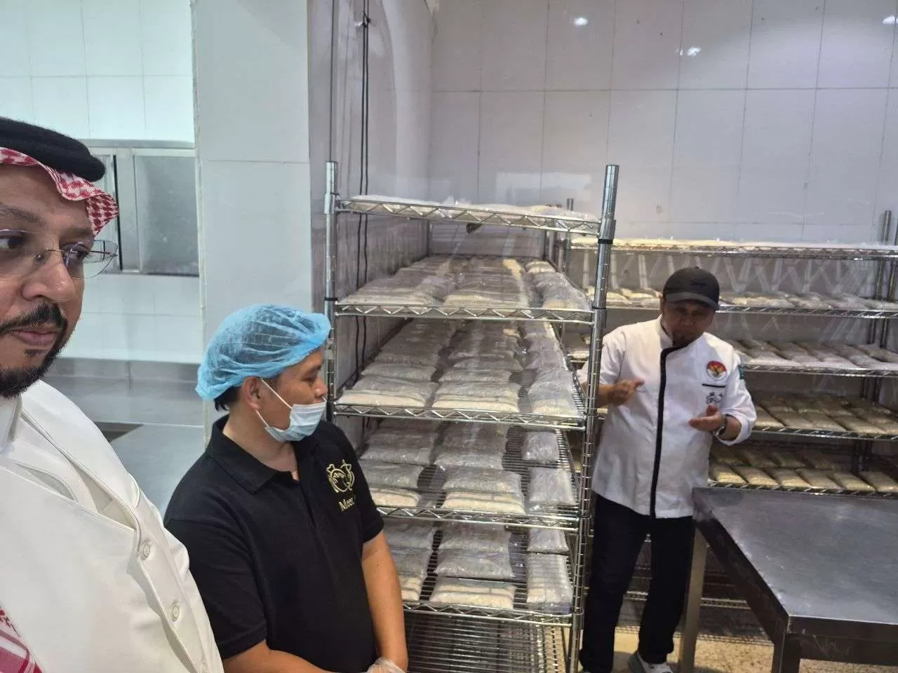 Kemenhaj Perketat Pengawasan Konsumsi Jemaah Haji di Madinah, Pastikan Makanan Higienis dan Bergizi. (KlikSoloNews/dok)