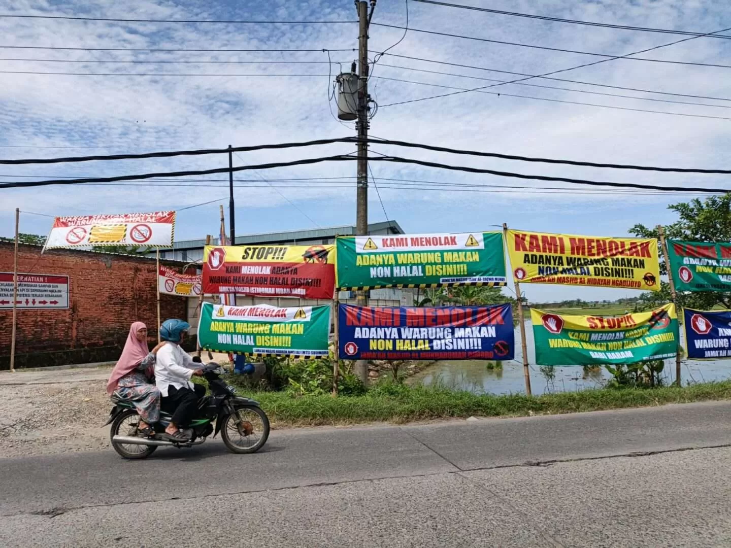 Mediasi Warung Mie Babi di Sukoharjo Belum Temui Titik Temu, Warga Minta Peninjauan Izin. (KlikSolonews/dok)