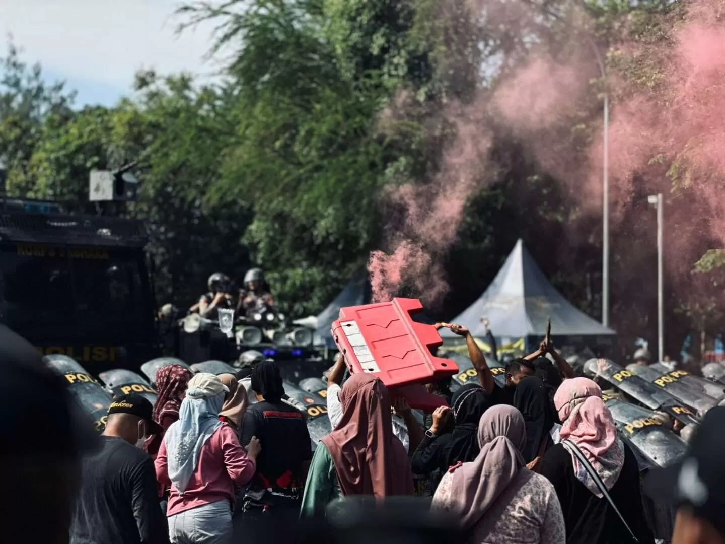 Jelang May Day, Polresta Surakarta Siapkan Personel Lewat Simulasi Sispamkota. (KlikSolonews/dok)
