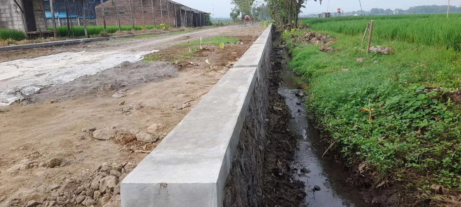 Cegah Erosi, Talud 150 Meter Hasil TMMD Sragen Siap Dimanfaatkan Warga. (KlikSolonews/dok)