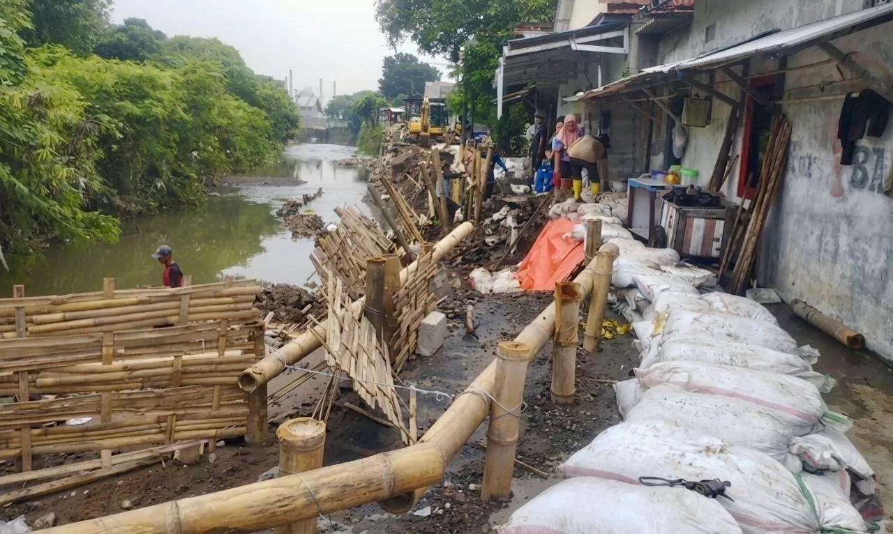 BPBD Jateng Tutup Tanggul Jebol Sungai Silandak, Penanganan Permanen Disiapkan. (KlikSoloNews/dok Pemprov Jateng)