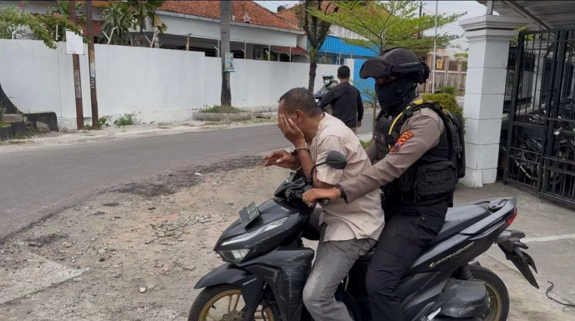 Tim Sparta Amankan Pria Diduga Coba Curi Barang Pekerja Proyek di Kadipiro. (KlikSoloNews/dok Polresta Surakarta)