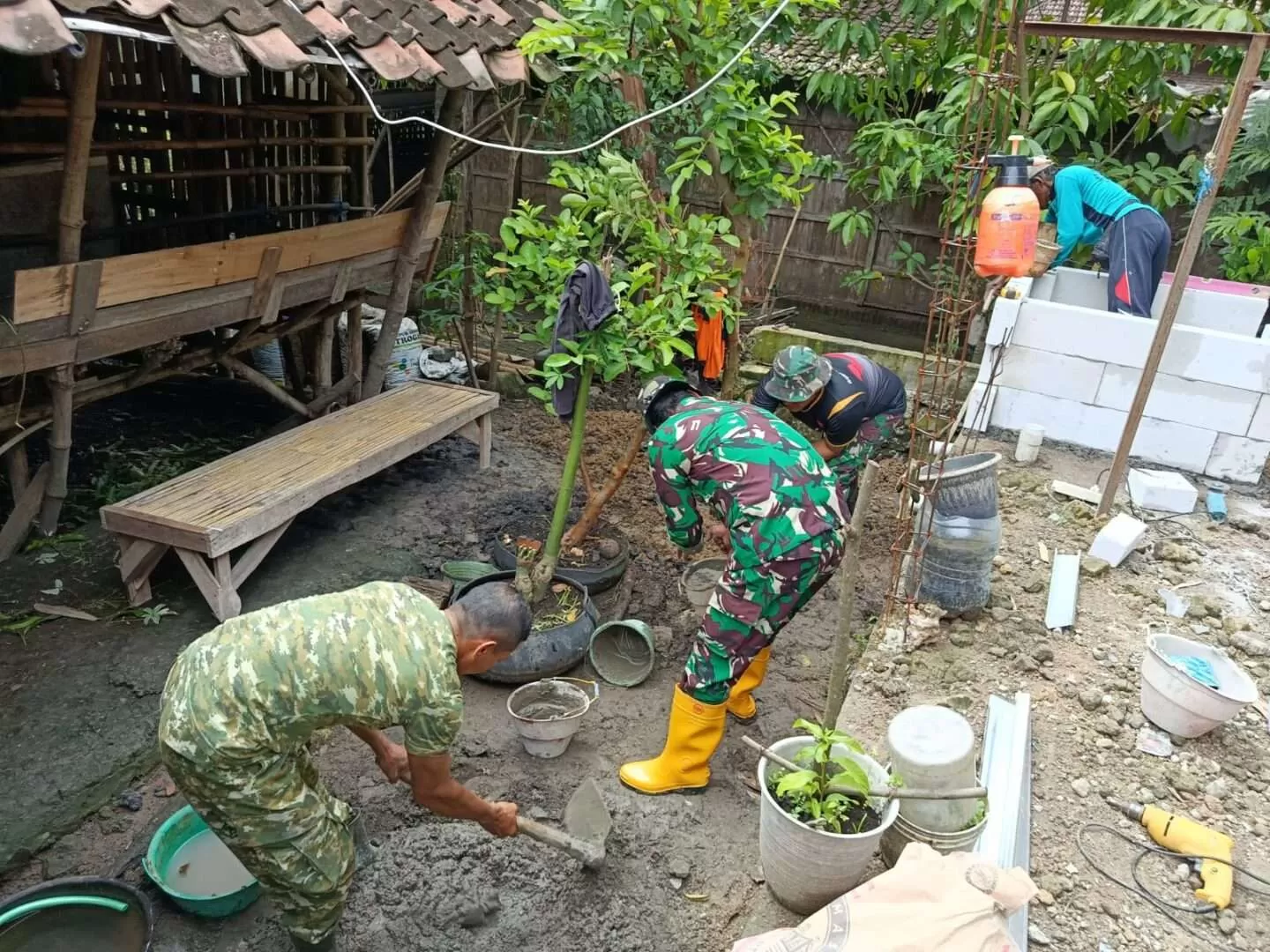 Jamban Sehat TMMD Sragen Tingkatkan Kesehatan dan Kemandirian Warga. (KlikSoloNews/dok)