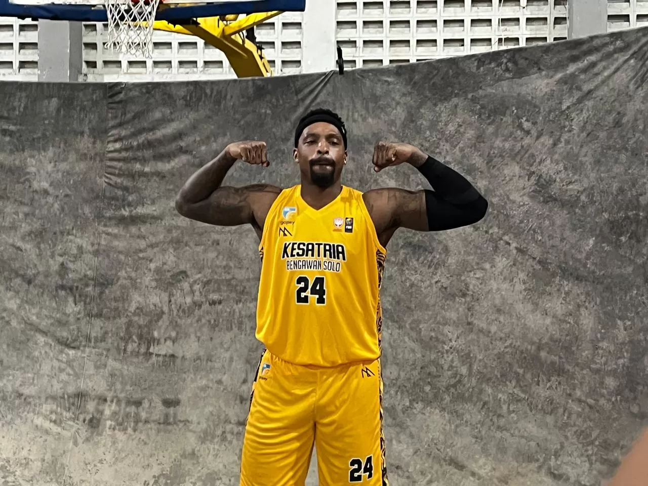 Kentrell Barkley Jadi Raja Rebound IBL 2026, Kesatria Bengawan Solo Makin Percaya Diri di Playoff. (KlikSoloNews/dok)
