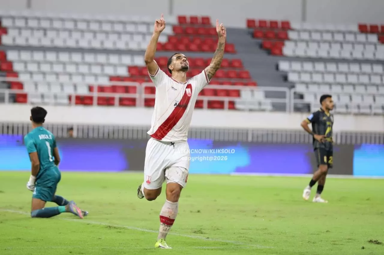 Hasil Babak Pertama Malut United vs Persis Solo: David da Silva Hattrick, Laskar Sambernyawa Tertinggal 1-3. (KlikSoloNews/Benediktus Candra)