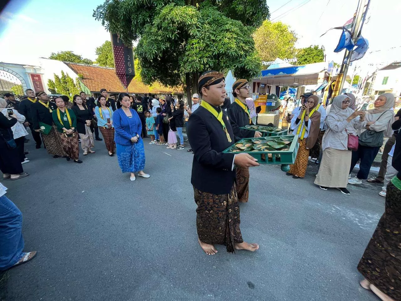 100 Tenant Kuliner Ramaikan Mangkunegaran MakaN-MakaN 2026, Angkat Akulturasi Tradisi dan Modern. (KlikSoloNews/Adhirajasa)
