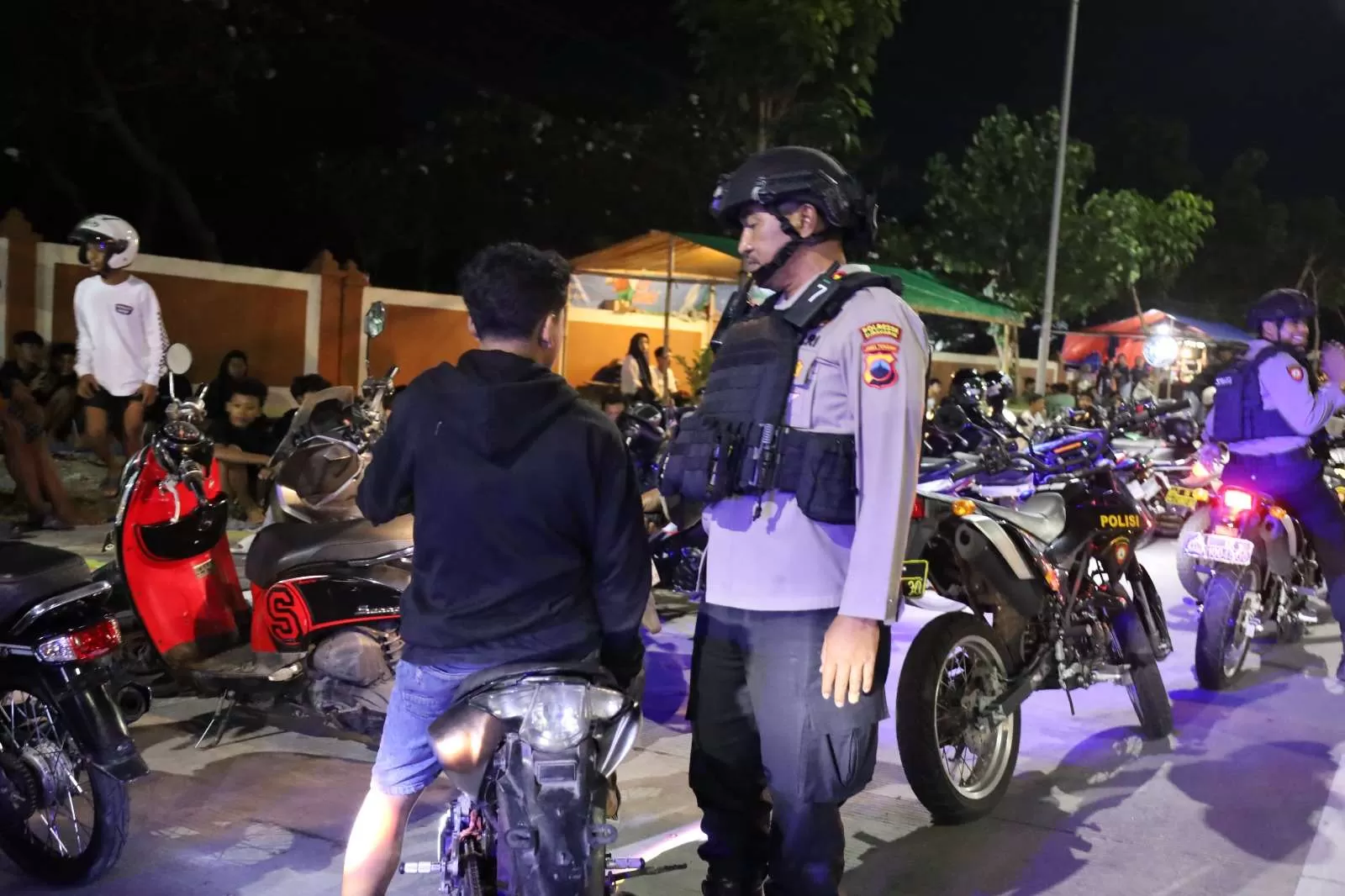 Polresta Surakarta Sikat Knalpot Brong saat Malam Takbiran, 27 Motor Langsung Diangkut. (KlikSoloNews/dok Polresta Surakarta)