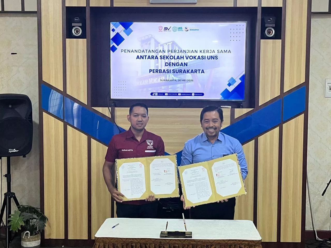 PERBASI Surakarta dan Sekolah Vokasi UNS Kolaborasi, Wasit hingga Pelatih Bakal Digembleng Bahasa Inggris. (KLIKSOLONEWS/dok)