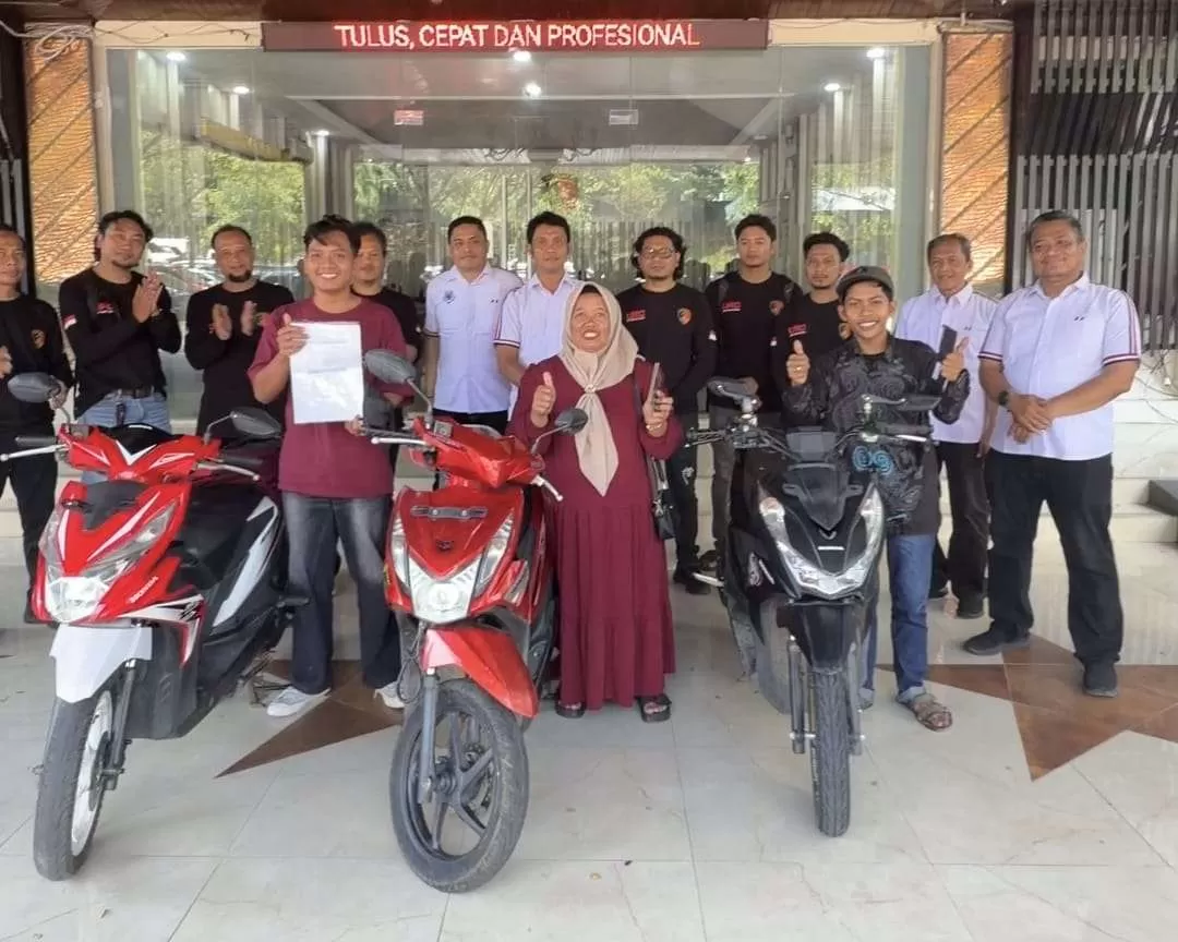 Sempat Pasrah Kehilangan, Warga Jateng Kini Tersenyum Usai Motor Curian Dikembalikan Polisi. (KlikSoloNews/dok Polda Jateng)