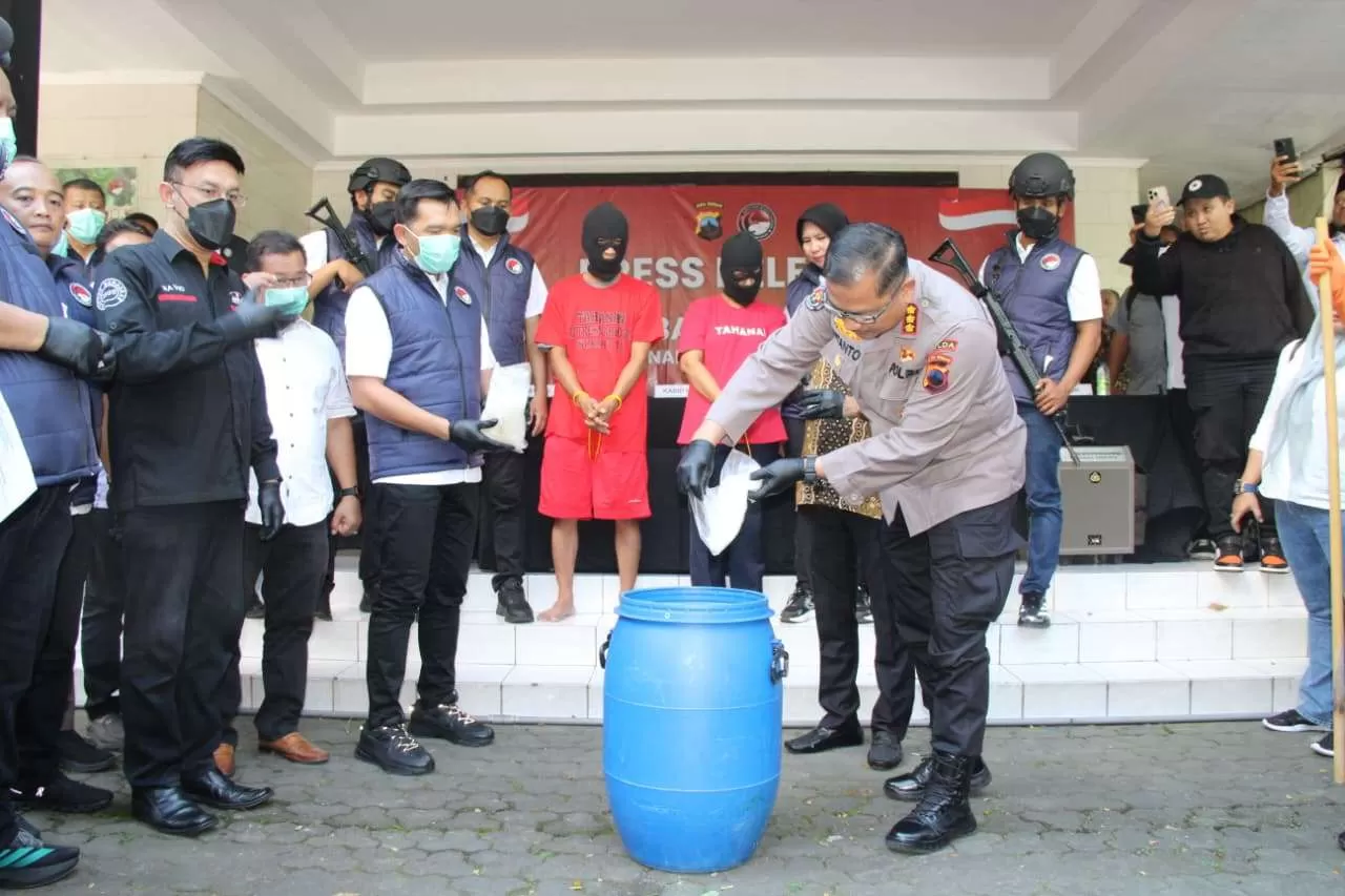 Polda Jateng Musnahkan Barang Bukti Narkotika, 449 Kasus Terungkap dan 167 Ribu Jiwa Terselamatkan. (KlikSoloNews/dok Polda JATENG)