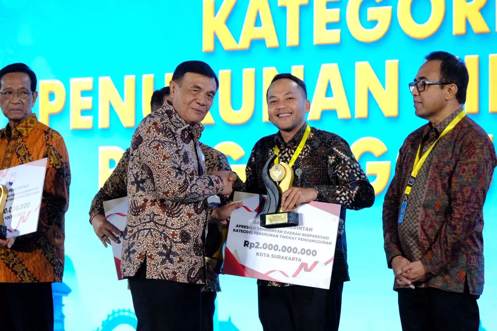 Rumah Siap Kerja Antar Solo Raih Penghargaan Penurunan Pengangguran 2026. (KlikSoloNews/dok)