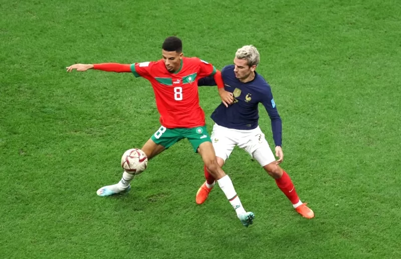 Azzedine Ounahi saat menghadapi Prancis di semifinal Piala Dunia 2022. (Foto: the independent)