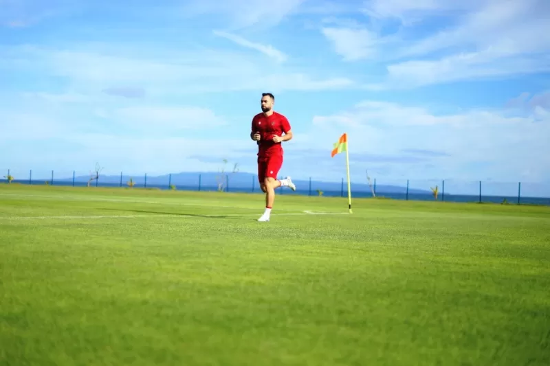Jordi Amat dalam pemusatan latihan timnas Indonesia menuju Piala AFF 2022. (Foto: PSSI)
