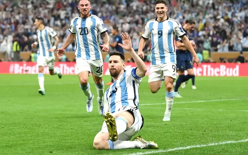 Lionel Messi merayakan golnya dalam laga Argentina Vs Prancis di final Piala Dunia 2022. Foto - fox soccer