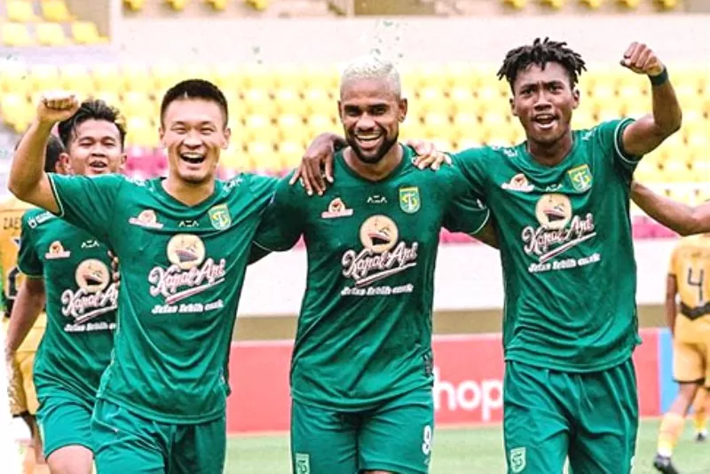 Persebaya hajar Dewa United pada lanjutan Liga 1 yang berlangsung Sabtu 24 Desember 2022. (Foto: Persebaya Surabaya)