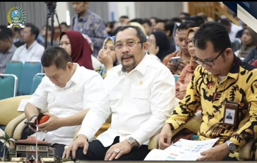 Wakil Ketua DPRD Jatim, dan juga politisi senior Partai Golkar Jawa Timur, Sahat Tua Simanjuntak.