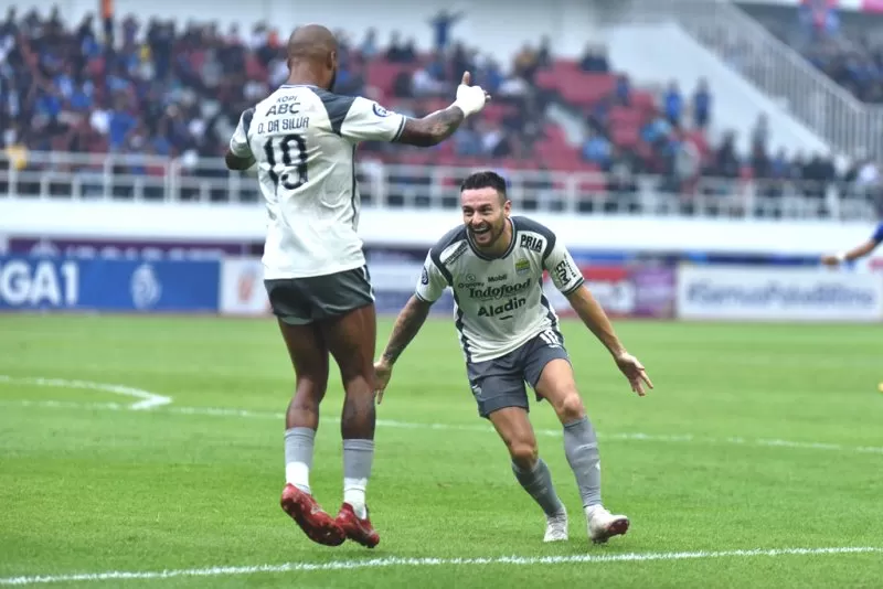 Hasil PSIS Semarang Vs Persib Bandung dan klasemen Liga 1 terbaru hingga Senin 31 Januari 2023. (Foto: Persib Bandung)