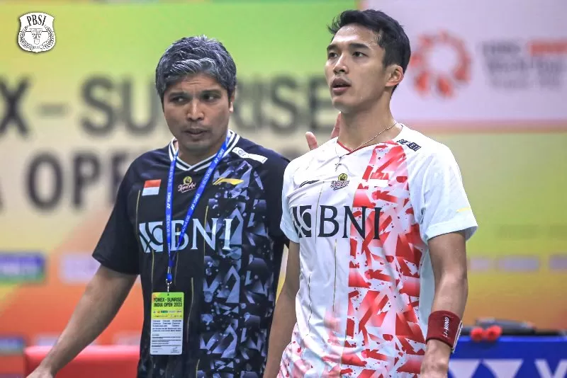 Jonatan Christie -kanan- akan berjuang pada babak pertama Indonesia Master 2023 yang berlangsung Rabu 25 Januari 2023. (Foto: PBSI)