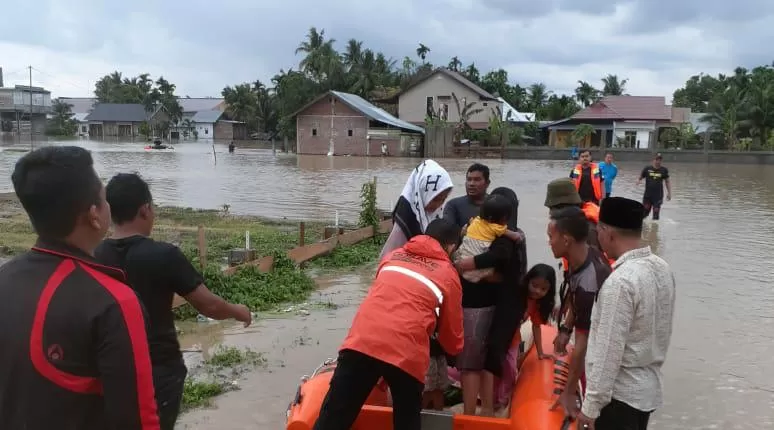  Banjir rendam delapan kecamatan yang berada di Kabupaten Bireuen, Provinsi Aceh 