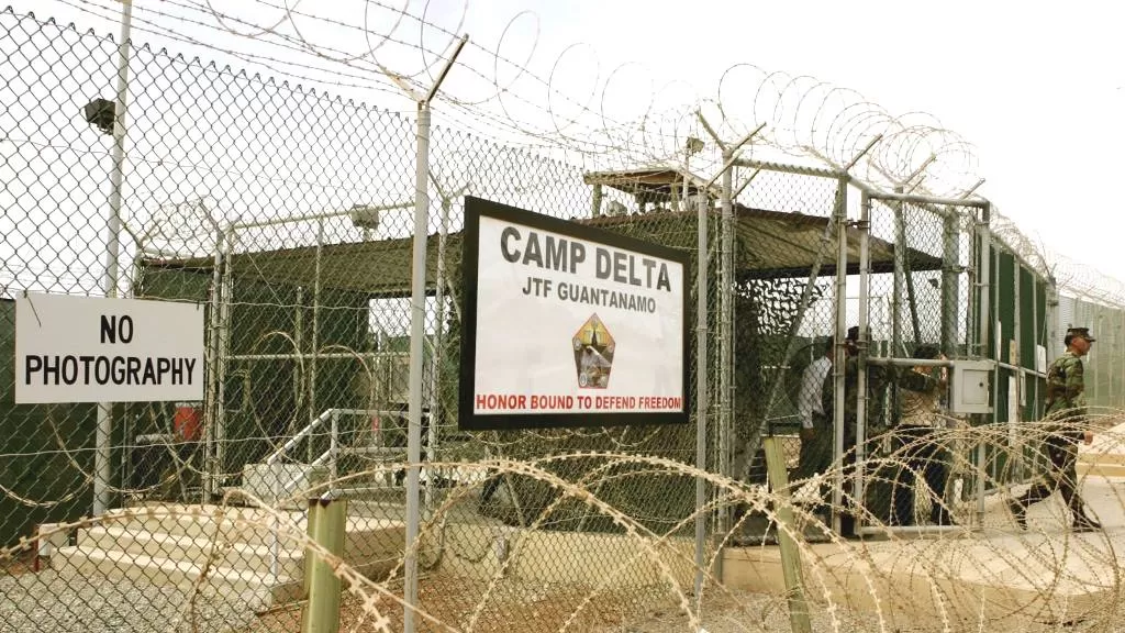 Dua warga Pakistan dibebaskan dari Guantanamo setelah melalui tahanan selama 20 tahun tanpa adanya dakwaan. (Foto: thedailybeast)