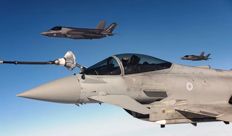 Inggris dan Sekutu kirim jet tempur ke Ukraina. Rusia sudah siapkan langkah selanjutnya. Militer Inggris saat ini mengandalkan dua jet tempur yaitu Eurofighter Typhoon dan F-35B. (Foto: raf)