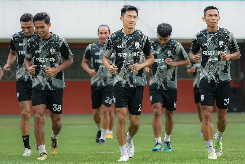 Prediksi skor Persis Solo Vs Borneo FC dalam jadwal Liga 1 hari ini dan link live streamingnya. (Foto: Persis Solo)