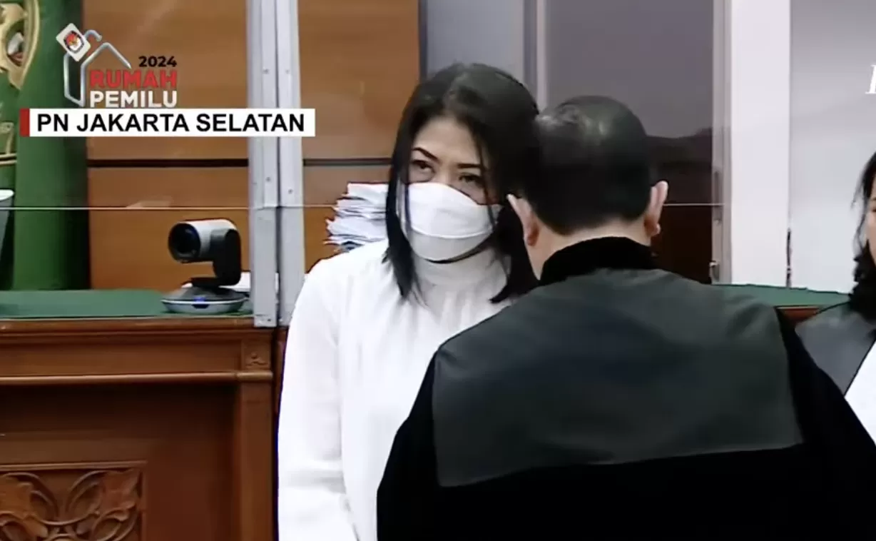 Putri Candrawathi divonis 20 tahun penjara.