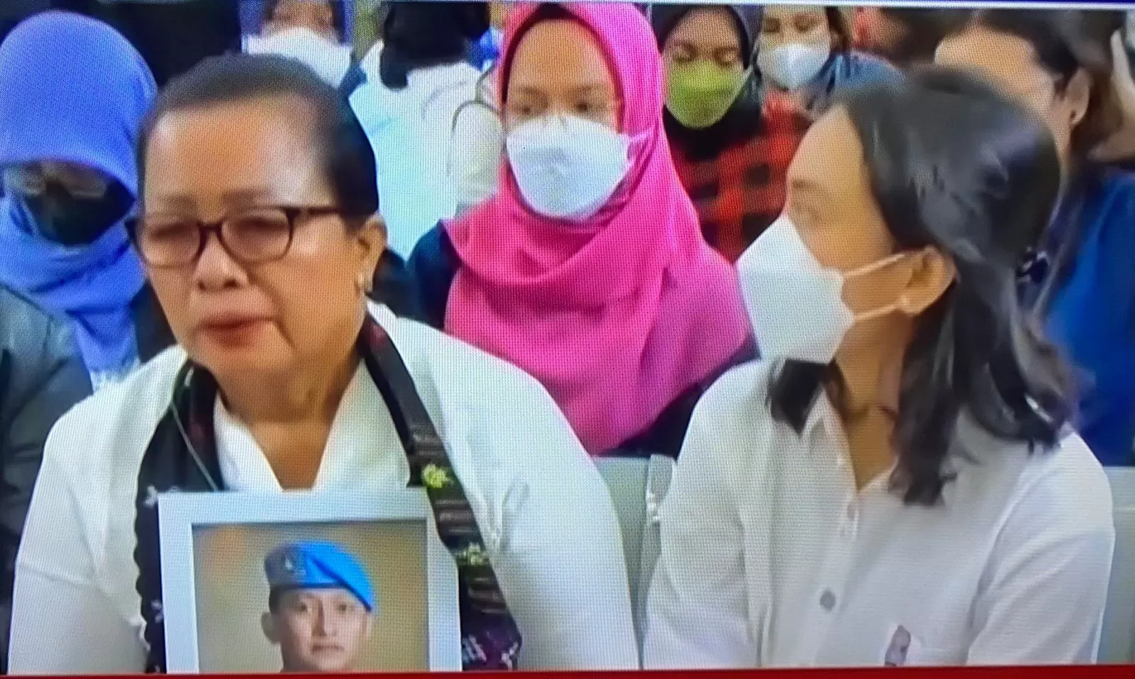 Rosti Simanjuntak, ibu dari Brigadir Yosua Hutabarat,