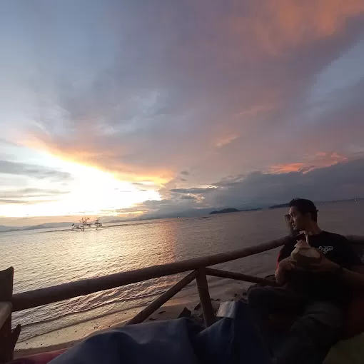 Camping Wisata Pantai Sebalang (Foto: googlemaps @doyankeluyuran)