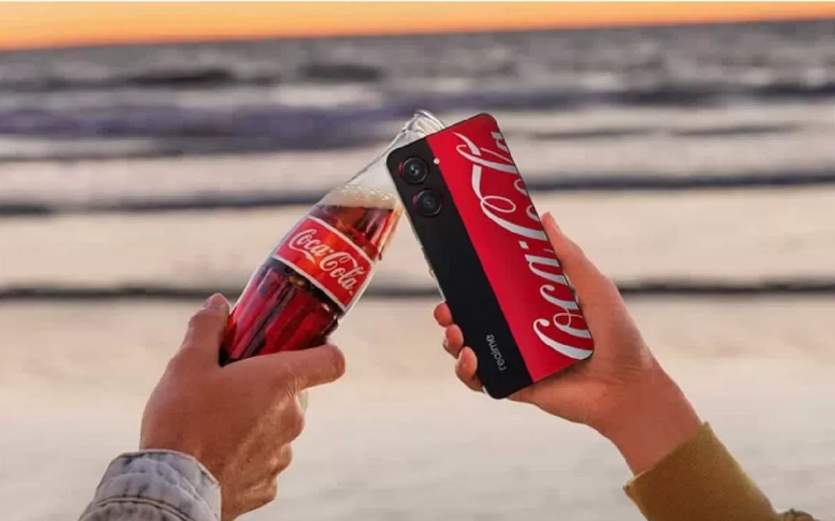 Ponsel Coca-Cola akan dirilis realme pekan depan. Foto: realme 