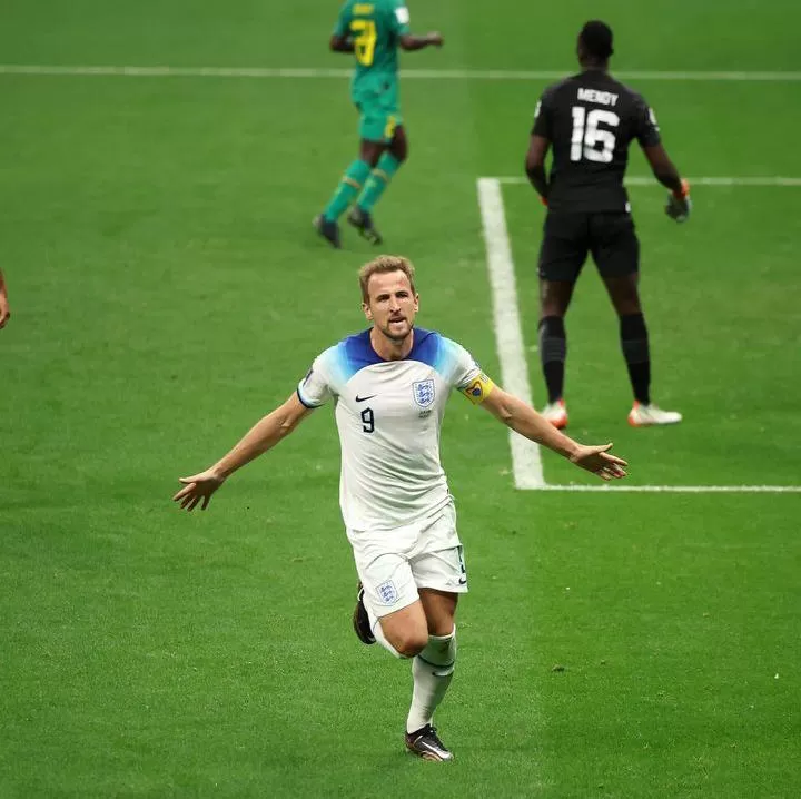 Demi trofi Harry Kane harus tinggalkan Tottenham Hotspurs (sumber: instagram official Harry Kane)