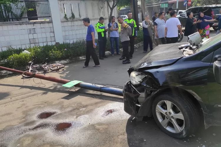 Kecelakaan Maut Toyota Corolla Altis tabrak pesepeda hingga tewas di Pondok Aren (Dok Humas Pondok Aren)