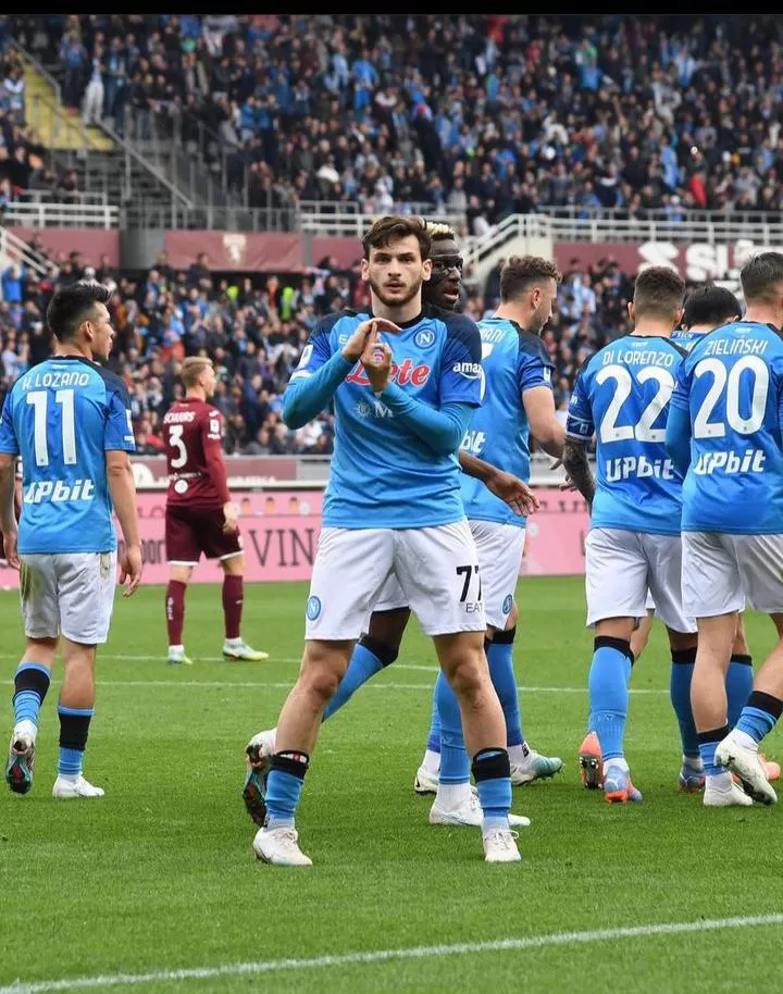 Dua bintang Napoli cetak rekor usai hantam Torino (sumber: instagram official Napoli)