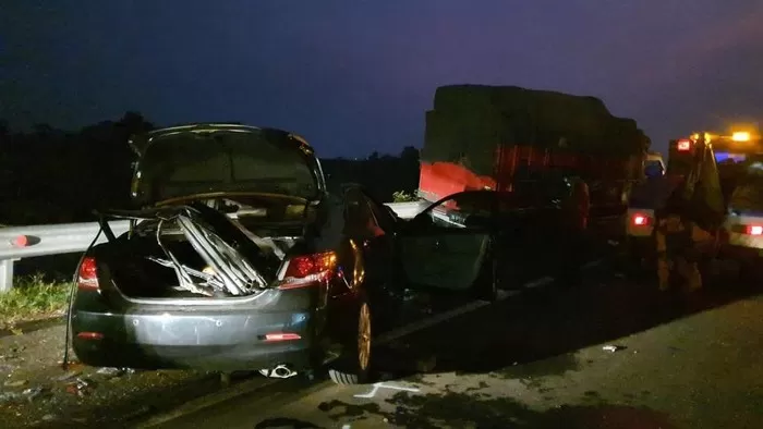 Penampakan mobil Camry kecelakaan maut yang tewaskan Syabda Perkasa Belawa di Tol Pemalang (Dok Polda Jateng)