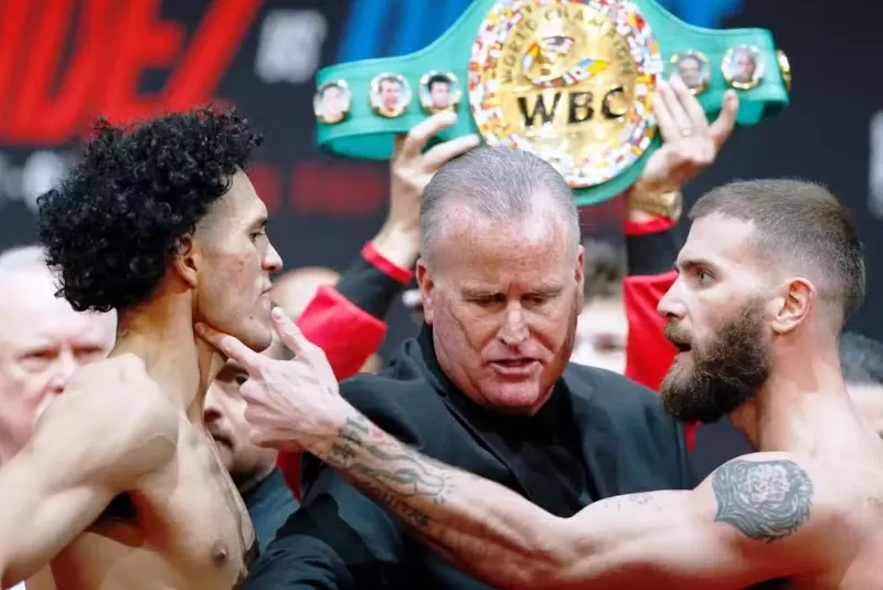 Prediksi David Benavidez Vs Caleb Plant pada duel kelas menengah super interim WBC. (Foto: London Evening Standard)