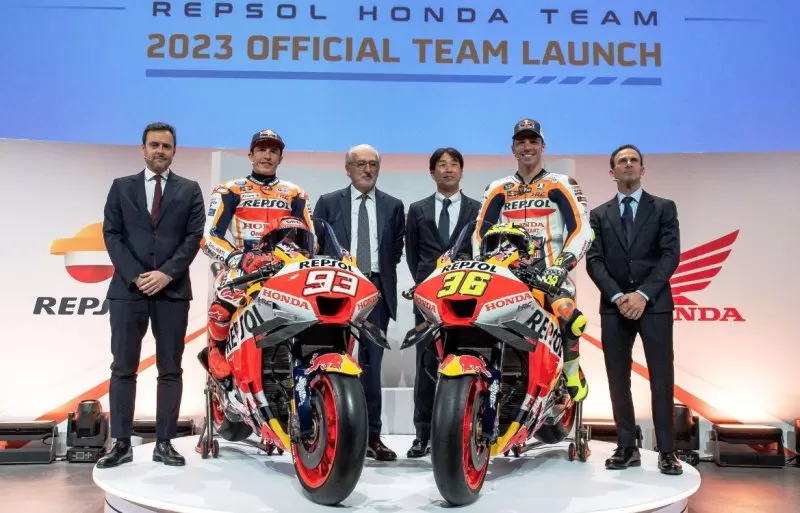 Jelang MotoGP 2023, Repsol bisa tinggalkan Honda. Apa yang bakal menyebabkan hal itu bisa terjadi? (Foto: Box Repsol)