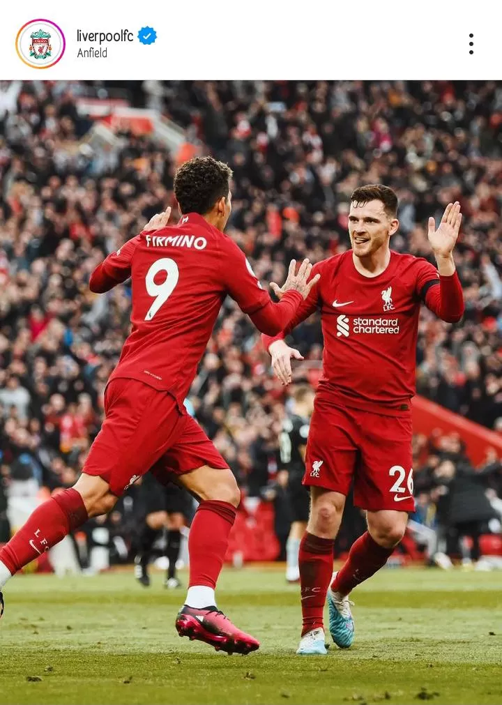 Andrew Robertson mendapat sikutan dari hakim garis (sumber: instagram official Liverpool)