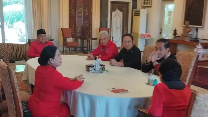 Pertemuan Megawati, Jokowi, Ganjar, Puan dan Prananda Prabowo di Batutulis (Dok Istimewa)