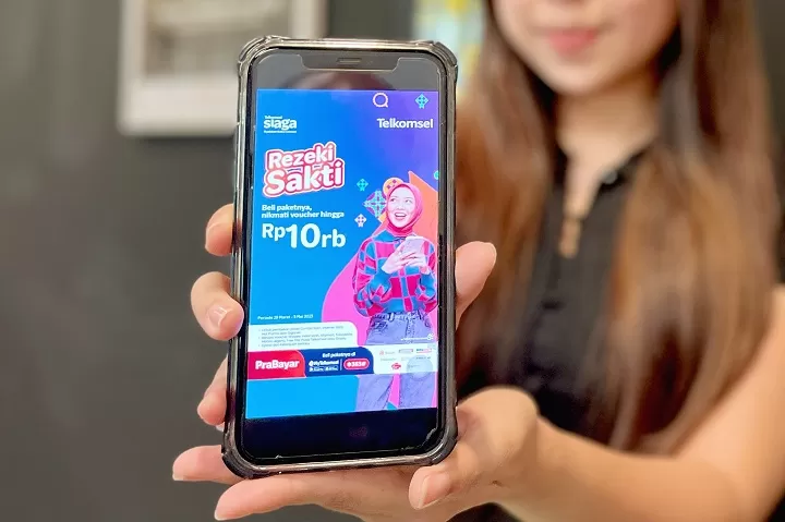 Telkomsel Rezeki Sakti Ramadan 2023 sediakan banyak promo bagi milenial. Foto: Telkomsel
