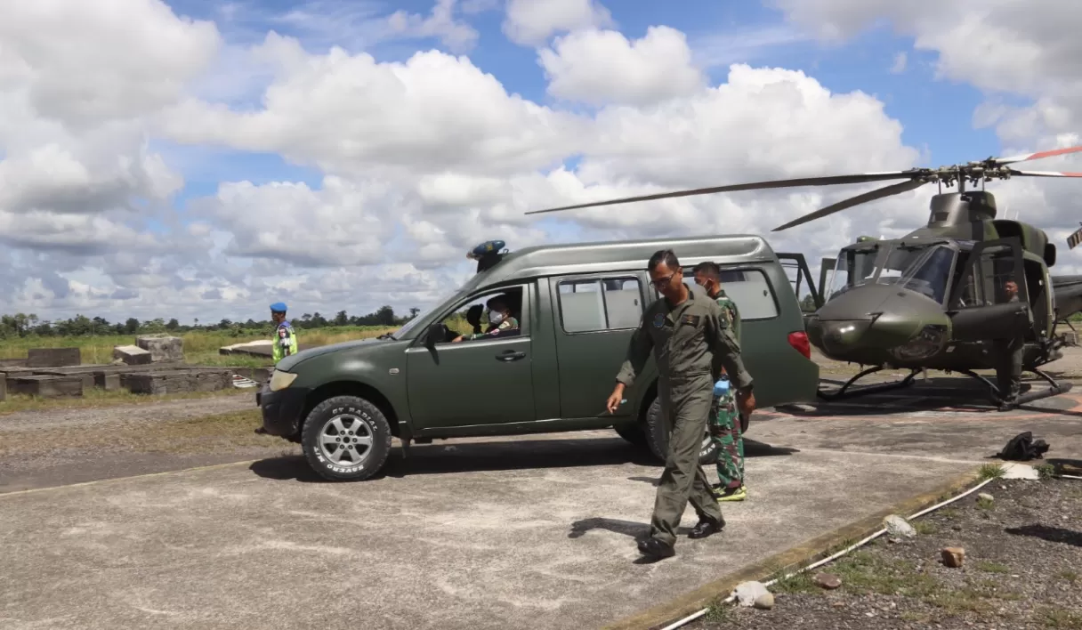 Satu prajurit TNI Pratu F personel dari Satgas Yonif R 321/GT ditemukan meninggal. 