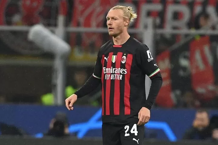 Simon Kjaer ingin timnya main tenang saat lawan Napoli (sumber: instagram official Simon Kjaer)