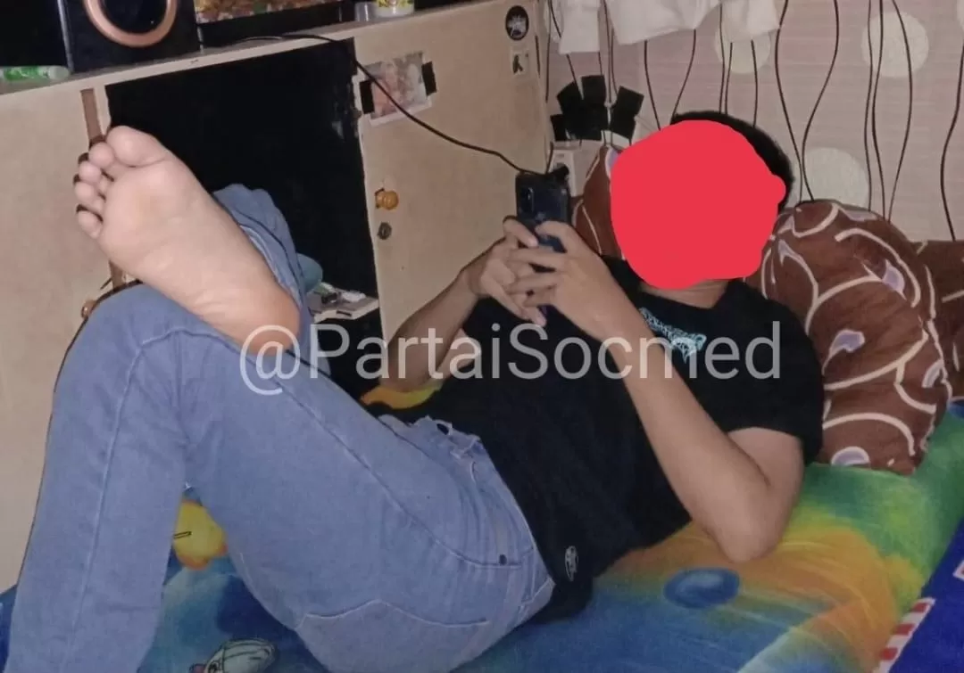 Foto viral narapidana narkoba hidup nyaman diduga di Rutan Kebonwaru Bandung (Dok tangkapan layar)