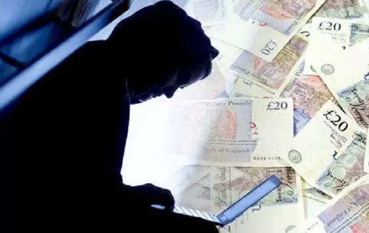 Peneliti telah menemukan 200 lebih aplikasi berbahaya yang mampu mencuri uang dari ponsel Android dan iOS. Foto: gizchina