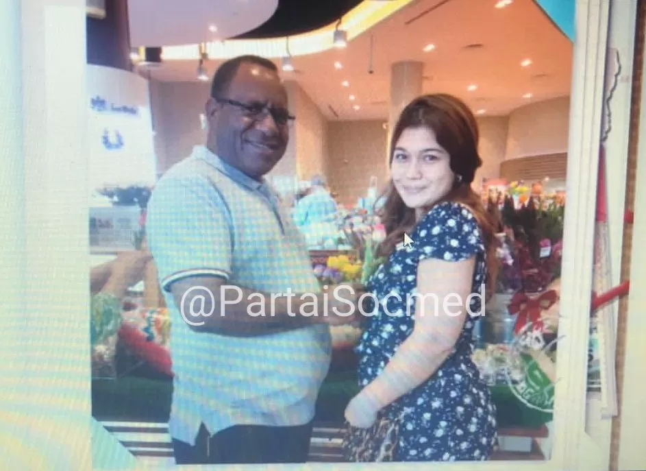 Wakil Menteri Dalam Negeri (Wamendagri) John Wempi Wetipo dan Veronica Jennifer.