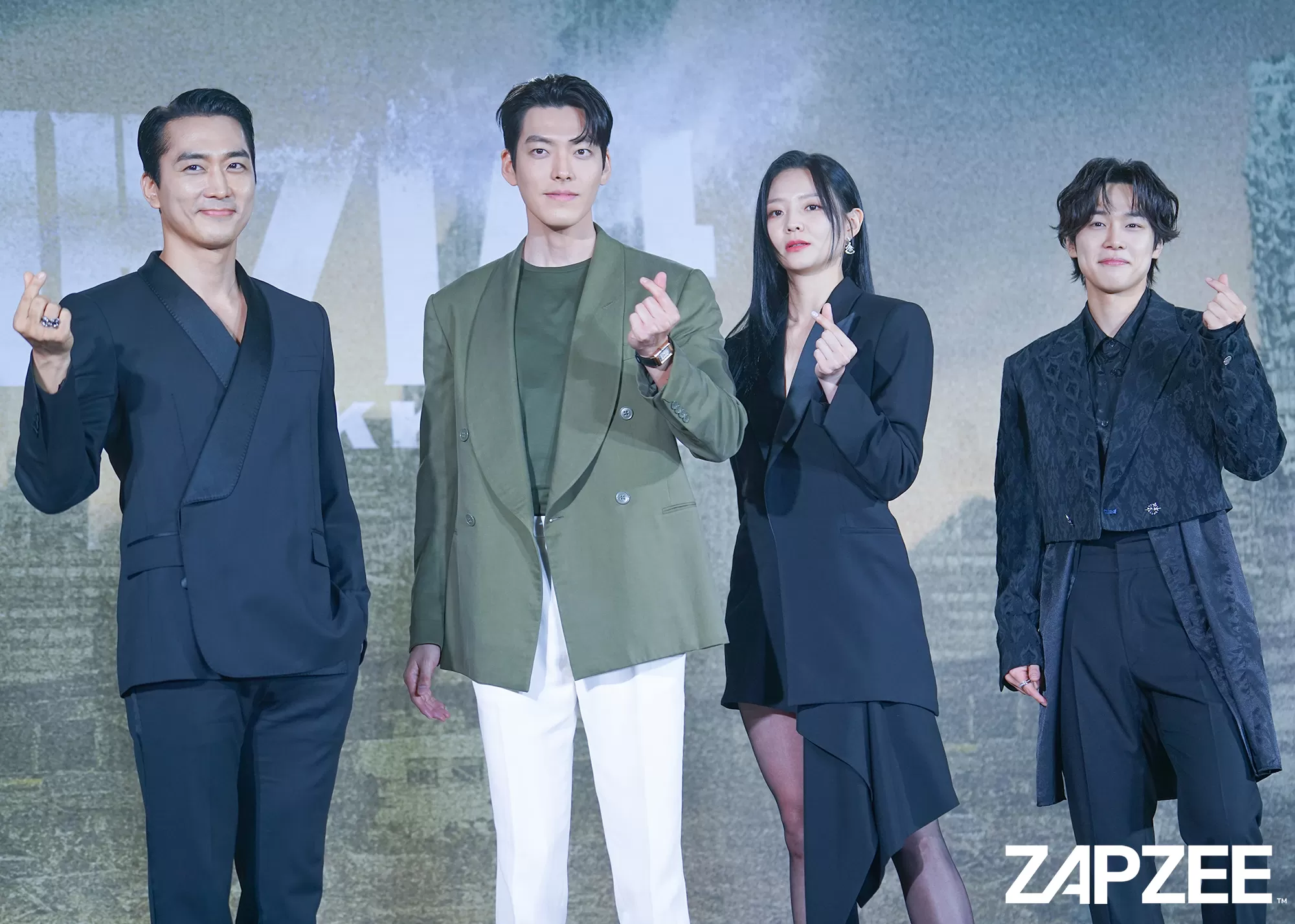 Black Knight dibintangi Kim Woo Bin, Song Seung Heon, Esom, dan Kang Yoo Seok. (Netflix)