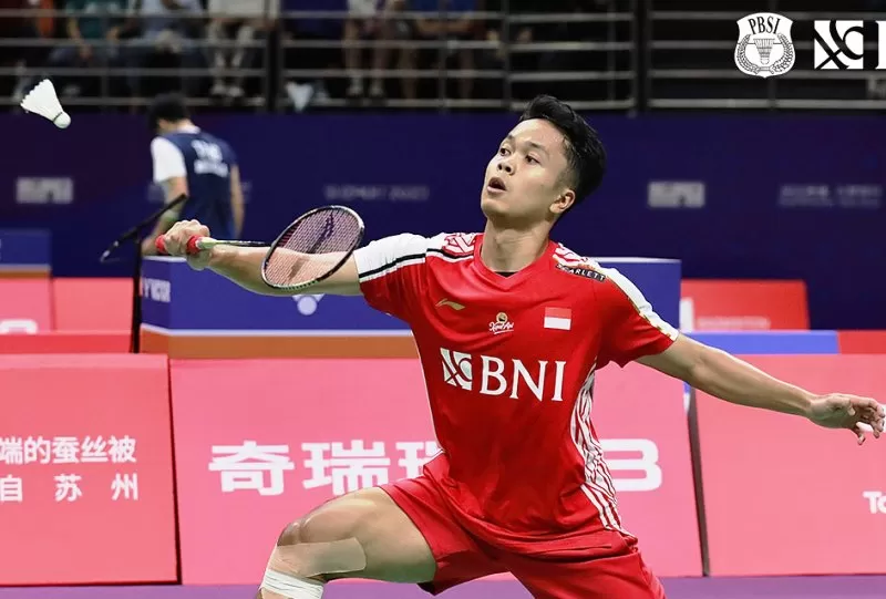 Hasil Piala Sudirman Indonesia Vs Kanada pada laga pembuka Grup B Senin, 15 Mei 2023 salah satunya menampilkan perjuangan Anthony Ginting di nomor tunggal putra. (Foto: PBSI)