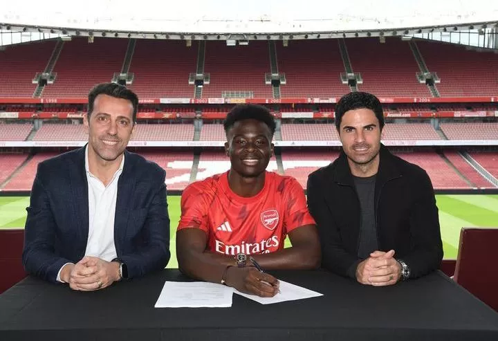 Bukayo Saka resmi perpanjang kontraknya bersama Arsenal (sumber: instagram official Bukayo Saka)