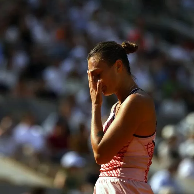 Hasil semifinal Prancis Terbuka 2023 salah satunya menyajikan kekalahan Aryna Sabalenka. (Foto: Roland Garros)