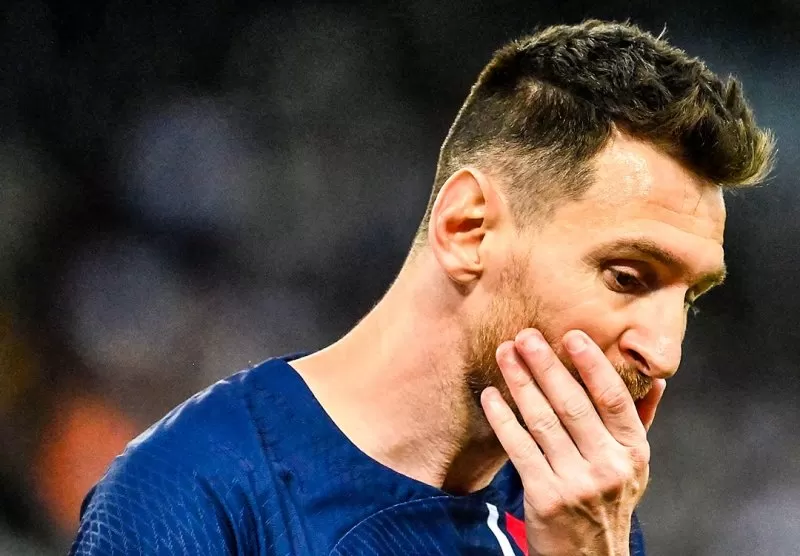 Messi dan Sergio Ramos tinggalkan PSG dengan kekalahan di pekan terakhir Liga Prancis 2022-2023. (Foto: B/R Football)